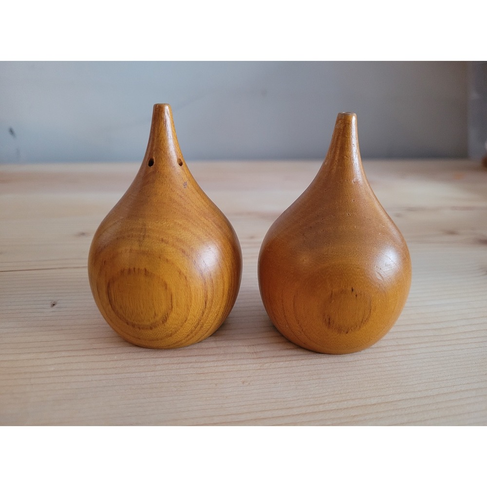 Vintage Mid Century Modern Wood Salt and‎ Pepper Shakers Teardrop MCM Boho